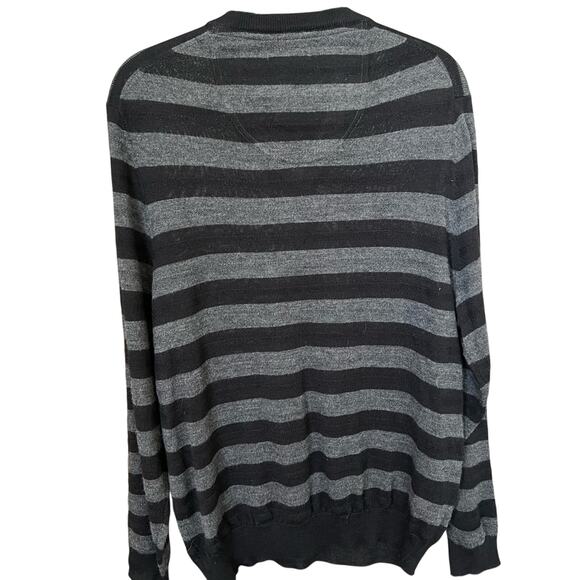 NWT Club Room Men's Black and Gray Striped V-Neck Sweater - L - Picture 2 of 5